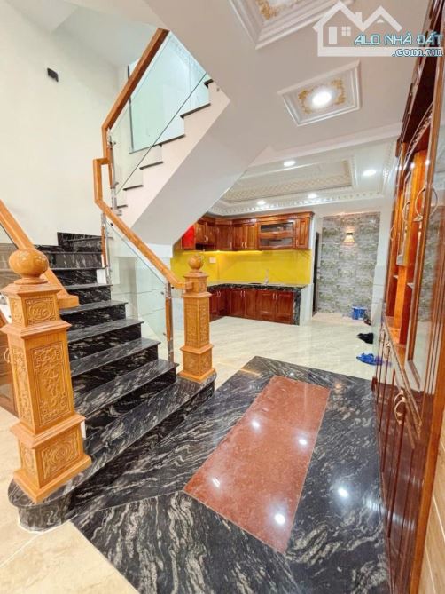 HẺM XE HƠI - BÌNH TÂN  - 05 TẦNG - 60M2- GIÁ 6,5 TỶ - 1