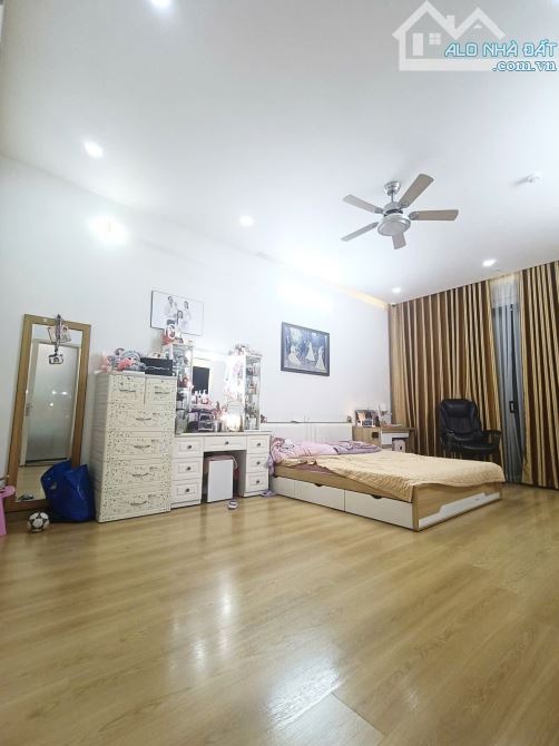 Bán nhà Lê Văn Sỹ P14 Quận 3, 80m2, HXH, 4 tầng, giá chỉ 14,5 tỷ TL - 1