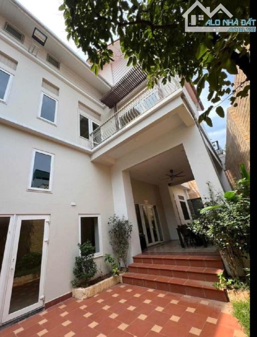 47 Tỷ / 313 M2/ 13.5 Mt/ Biệt Thự 4 Tầng Ngọc thụy - 18