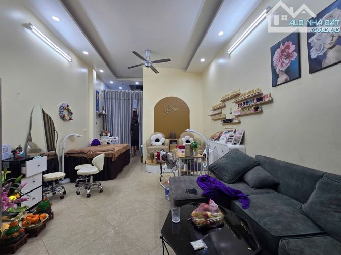 Bán nhà Nhân Mỹ, Mỹ ĐÌnh, Nam Từ Liêm. KD, Ô tô, MT rộng. 40m2. Giá : 14,8 tỷ - 4