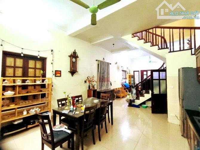 Bán NR: Nam Dư, Hoàng Mai:110m2,4 T, chỉ 9.6 Tỷ, giá cực tốt - 2