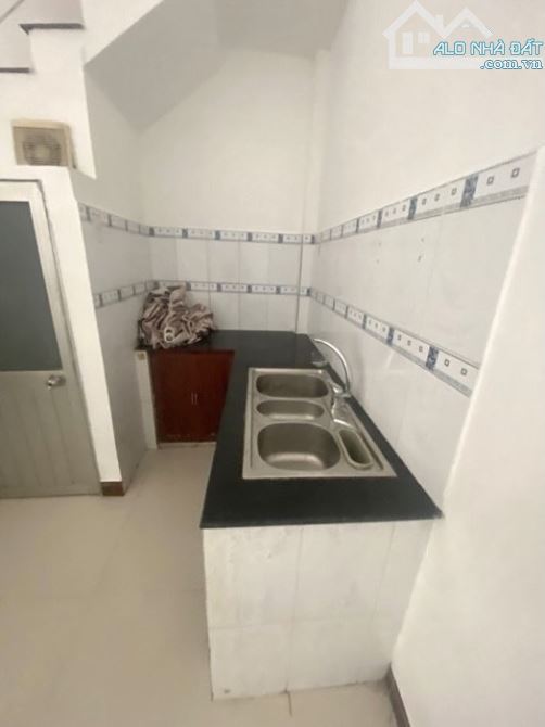 DIỆN TÍCH KHỦNG BÌNH THẠNH - NGAY CẦU BÔNG GIÁP TRẦN QUANG KHẢI QUẬN 1 - DT 4.3Mx12M - 2