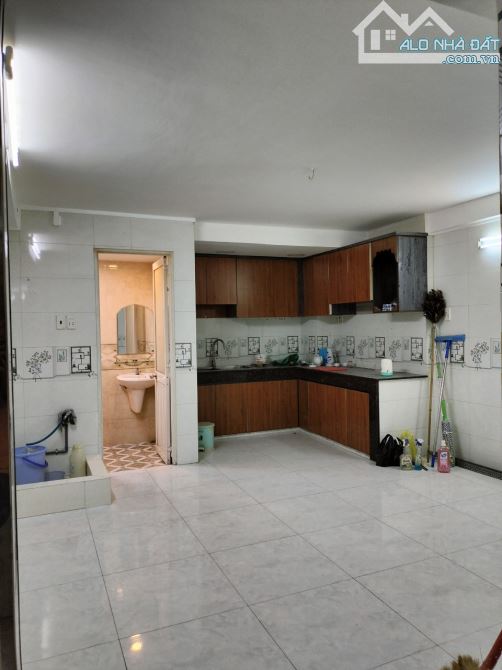 Bán nhà mặt tiền 34 Nguyễn Oanh P.7, Dt 4,7m x18m, 1 trệt 2 lầu. Giá 10,8 tỷ - 2
