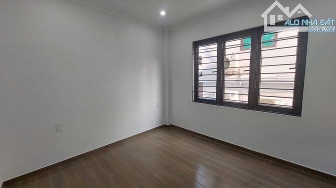 Bán nhà Miếu Hai Xã, Dư Hàng Kênh, Lê Chân .4,65tỷ, 4,5 tầng, 43m. - 2