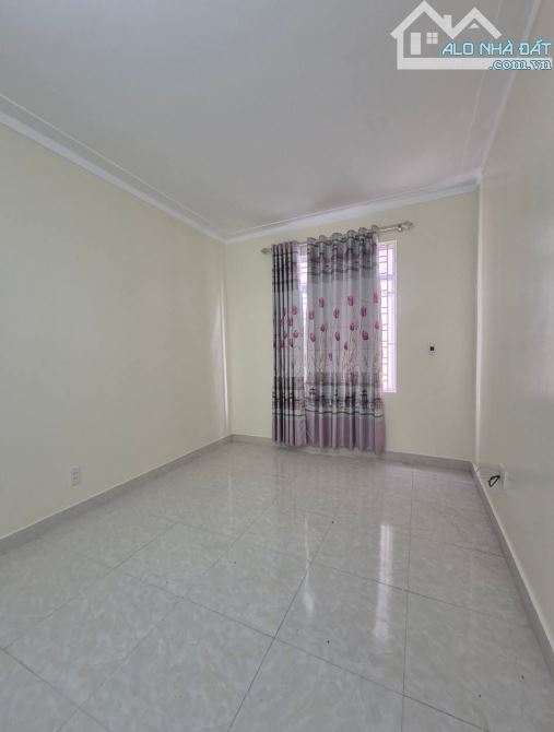 Bán  nhà Tô Hiệu, Trại Cau, Lê Chân, Hải Phòng. 3 tầng, 44m2, 2,68 tỷ. Ngang 6,8m, t2 - 2