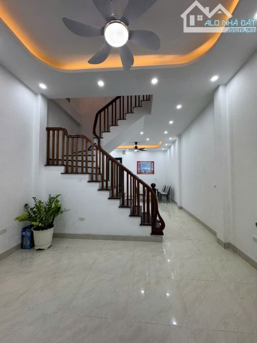 Cổ Điển A - Tứ Hiệp - Thanh Trì. DT: 42m, nhà 4 tầng, giá 5.9 tỷ, gần ôtô, gần TĐC Tứ Hiệp - 2
