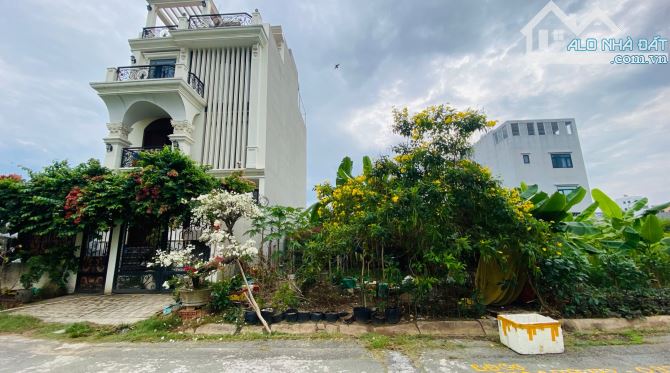 Bán đất dự án Phú Nhuận TM.Lợi Quận 2 cũ nền B26 gần Trường Học (129.5m2) 140 tr/m2 - 2