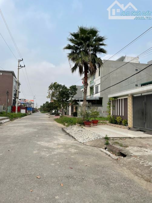 Ms Linh-Bán 140m2 đất ngang 7m tuyến 2 khu phân lô bãi huyện Vân Tra, An Đồng - 2