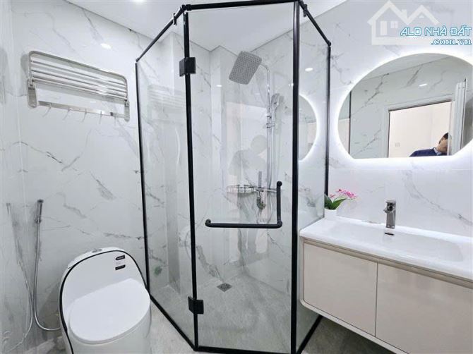 BÁN NHÀ LIÊN MẠC 42M2, 5T, 6 NGỦ, SỔ ĐỎ NỞ HẬU, GIÁ ĐẦU TƯ, Ở NGAY - 2