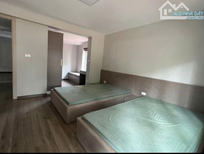 47 Tỷ / 313 M2/ 13.5 Mt/ Biệt Thự 4 Tầng Ngọc thụy - 2