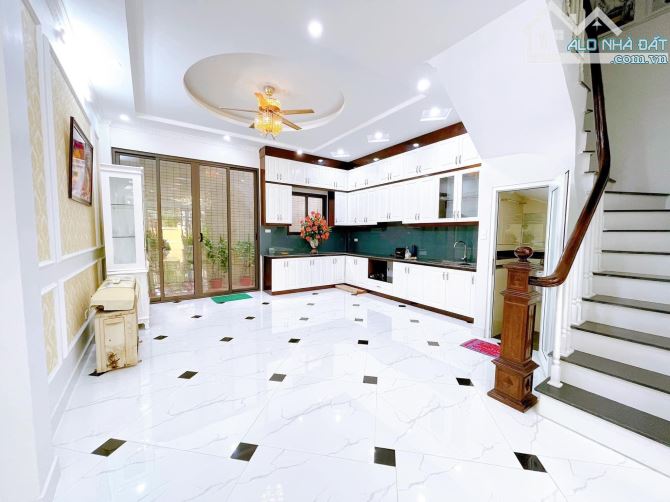 BÁN NHÀ TRẦN ĐẠI NGHĨA, HAI BÀ TRƯNG, PHÂN LÔ, ÔTÔ, HAI THOÁNG, 95M2X4T. - 2