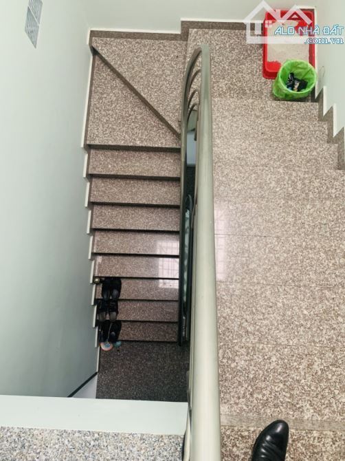 Bán gấp nhà 3 tầng, 5x15m Nguyễn Văn Công P.3 Gò Vấp, Chỉ 93tr/m2 Đối diện Bệnh viên 175 - 3