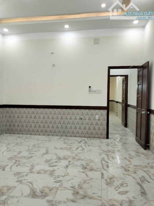 Bán nhà mặt tiền 34 Nguyễn Oanh P.7, Dt 4,7m x18m, 1 trệt 2 lầu. Giá 10,8 tỷ - 3
