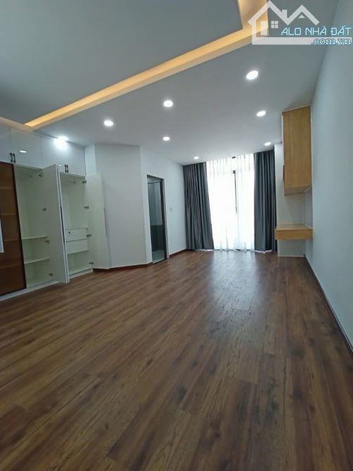 BÁN NHÀ HẺM NGUYỄN THỊ THẬP - BÌNH THUẬN Q7 - 5x28M - 4 TẦNG - XẢ LỖ 16 TỶ - 3