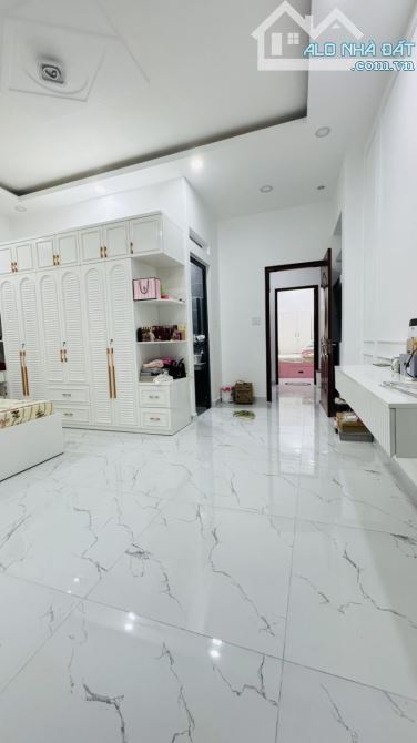 HXT - KHU VIP ÂU DƯƠNG LÂN - 82M2 - 5,4X16M - 5 TẦNG BTCT - 11.2 TỶ - 3