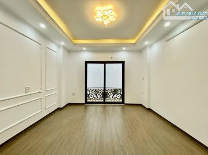 ô tô ngủ trong nhà- Ở luôn. 40m2 4 tầng-Ngay gần ĐL Thăng Long. THuận tiện đi tt HÀ Nội - 3
