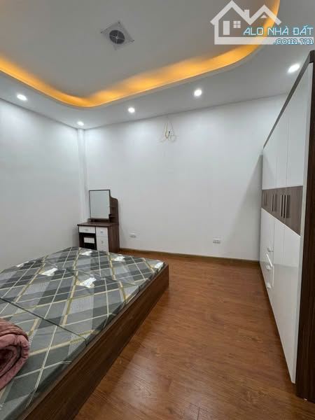 Cổ Điển A - Tứ Hiệp - Thanh Trì. DT: 42m, nhà 4 tầng, giá 5.9 tỷ, gần ôtô, gần TĐC Tứ Hiệp - 3