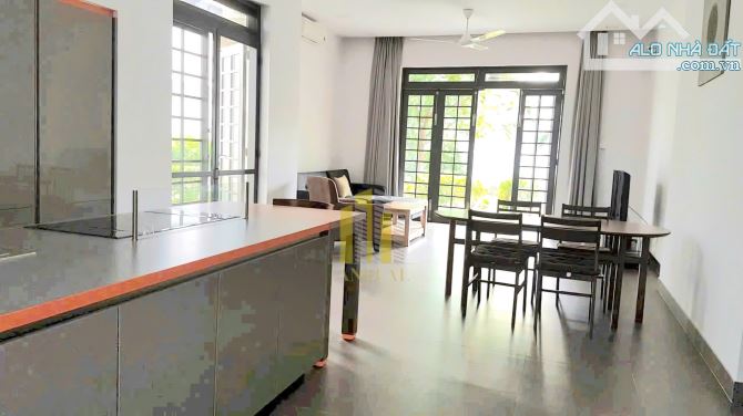 Villa Thảo Điền Sân Vườn Rộng - 1 lầu Có Sẵn Nội Thất Giá 2500$ - 3