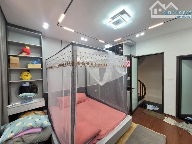 Triều Khúc- 30m- 6.8 tỷ- Nhà Đẹp- Ngõ Thông- Gần Ô TÔ - Ở  Là THÍCH-Gân Eco Green - 3