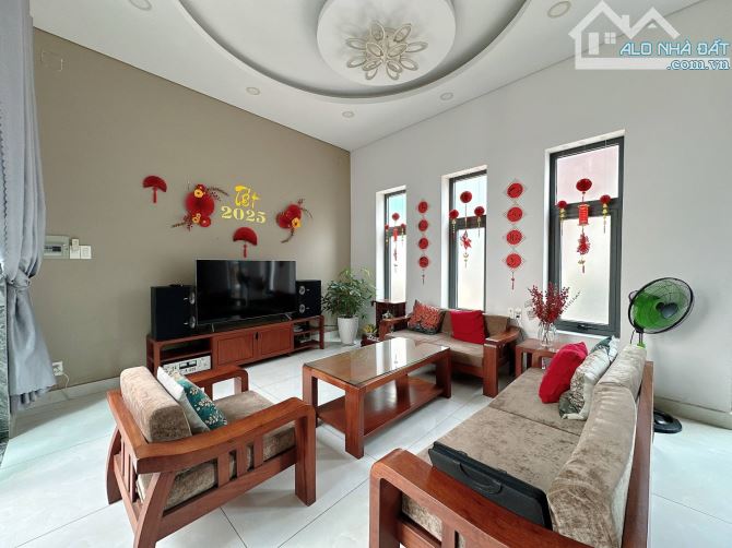 NHÀ VIP - LÊ THỊ HOA P. BÌNH CHIỂU TP.THỦ ĐỨC - 3