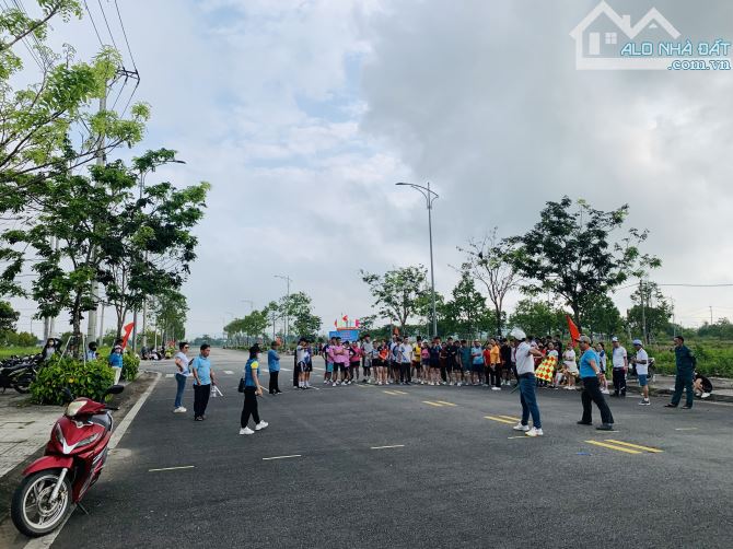 GIÁ SỐC - LÔ ĐỐI DIỆN CÔNG VIÊN: 7x22m - GIÁ 1,25 tỷ - VSIP QUẢNG NGÃI - 4