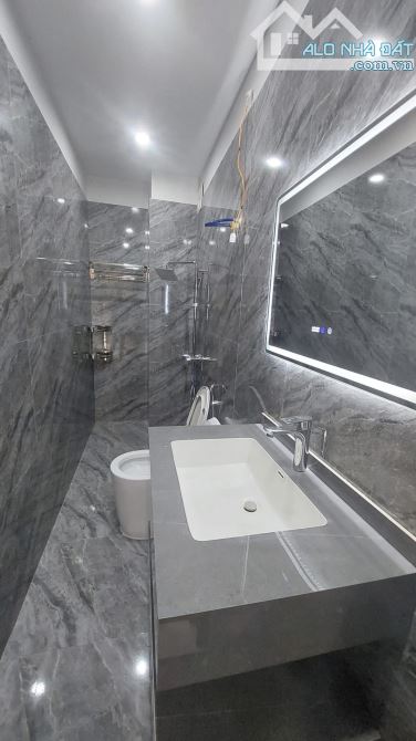 Bán nhà 4,5 tầng  Miếu Hai Xã, Dư Hàng Kênh, Lê Chân 41m2, giá 3,65tỷ - 4