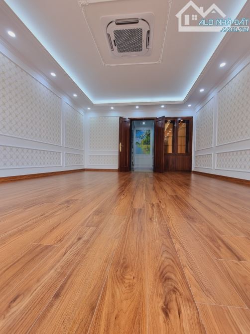 HIẾM, LÔ GÓC, KINH DOANH, VỈA HÈ RỘNG Q. CẦU GIẤY, DT 90m x 5T, GIÁ 32 TỶ - 4