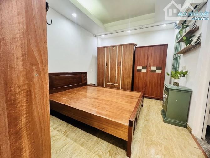 SIÊU ĐẸP TRẦN THÁI TÔNG, 50M2, 6T, 9.8TỶ, LÔ GÓC, 7P RỘNG, KINH DOANH, Ô TÔ - 4