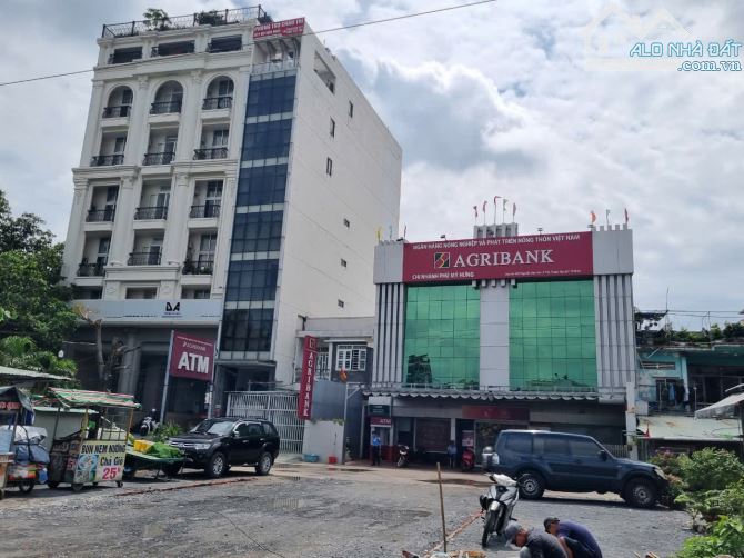 Bán nhà Mặt tiền Nguyễn Văn Linh DT 5,5x18m Quận 7. XD được 1 hầm 7 lầu - 4
