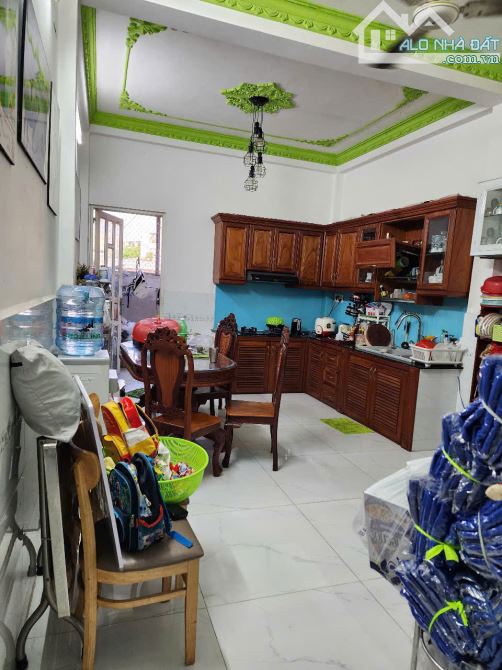 Nhà HXT An Dương Vương Q6 - 4X27,5M - 9,8 Tỷ - Ngay CV Phú Lâm. - 4