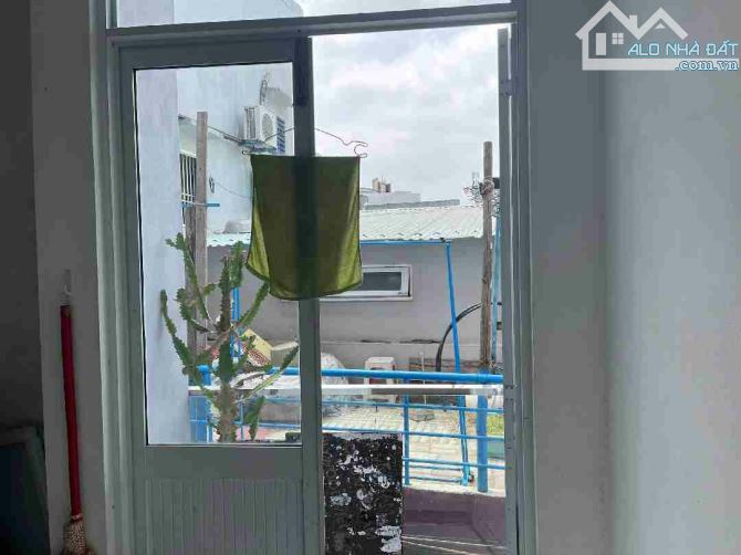 NGÂN HÀNG DÍ NÊN CHỦ CẦN RA ĐI CĂN NHÀ SIÊU RẺ. KIỆT CỰC ĐẸP - 4