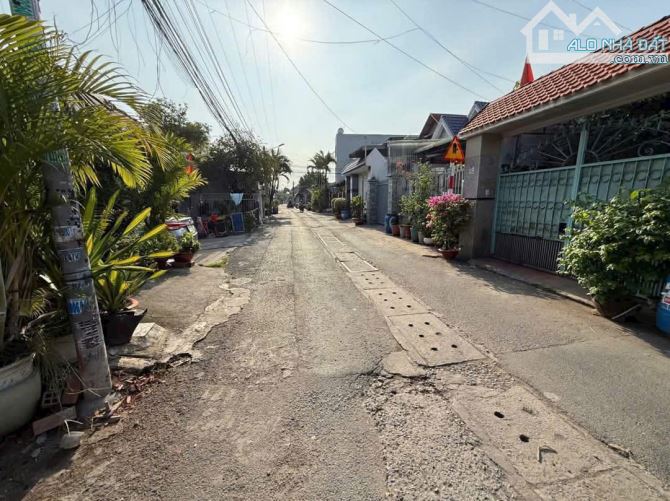 Bán Gấp Đất Mặt Tiền Đường Nguyễn Văn Trỗi Trung Tâm Dĩ An - 4