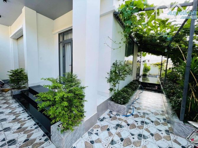 BIỆT THỰ VIEW BIỂN MỚI ĐẸP TRẦN PHÚ P5 VŨNG TÀU - 165M2 GIÁ CHỈ 15.2 TỶ SỔ HỒNG HOÀN CÔNG - 4