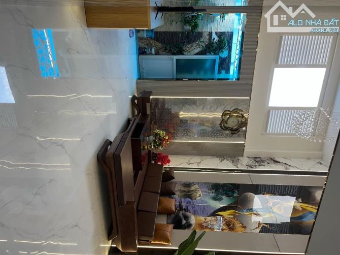 HẺM XE TẢI THÔNG - 6 TẦNG - 4M x 15M - FULL NỘI THẤT - GẦN EMART 2 - CHỢ PHẠM VĂN BẠCH - 5
