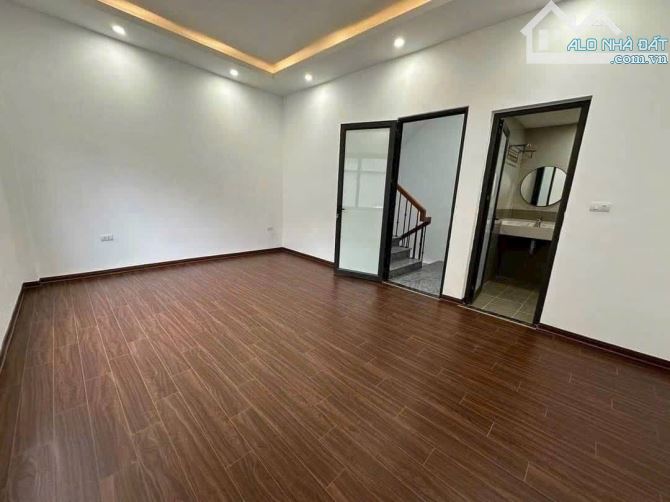 BÁN NHÀ ĐẸP NGÕ KIM MÃ - BA ĐÌNH - 32M² - 5 TẦNG - MẶT TIỀN 5M - GIÁ 5,9 TỶ. - 5