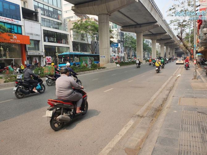 Gđ chuyển công tác về quảng ninh ,bán nhanh căn nhà lô góc ,ngõ nông, 30m ra mặt phố Cầu G - 6