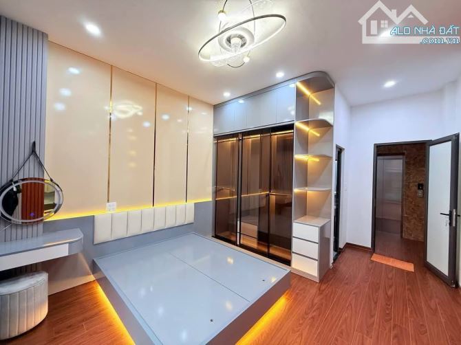 Bán gấp nhà Xuân La 40m2 6T - Thang máy vèo vèo, ô tô vào nhà - 6