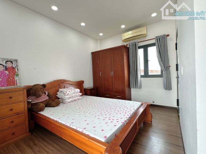 NHÀ VIP - LÊ THỊ HOA P. BÌNH CHIỂU TP.THỦ ĐỨC - 7
