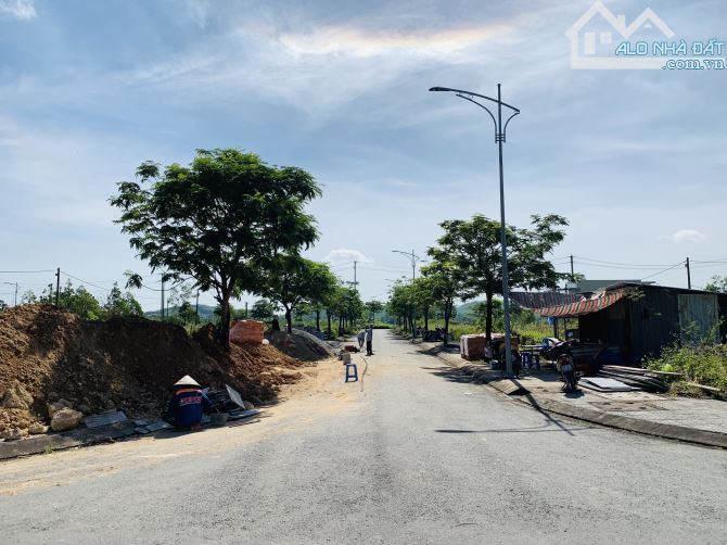 GIÁ SỐC - LÔ ĐỐI DIỆN CÔNG VIÊN: 7x22m - GIÁ 1,25 tỷ - VSIP QUẢNG NGÃI - 9