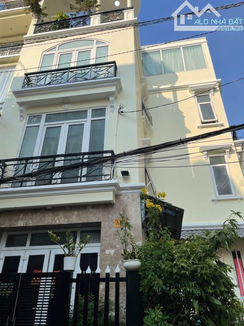 Căn góc siêu rộng nhà Trung Tâm Q1 HXH 457 Trần Hưng Đạo-Nguyễn Cảnh Chân nhỉnh 10T