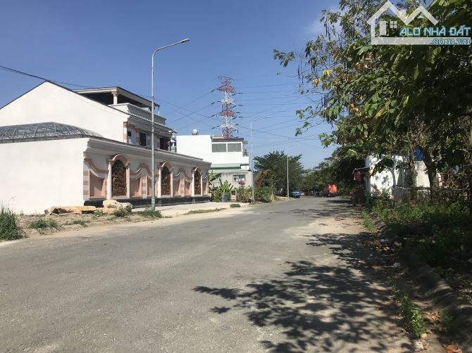 Bán gấp biệt thự Thới An - Lê Thị Riêng, Q12, giá 13.9 tỷ