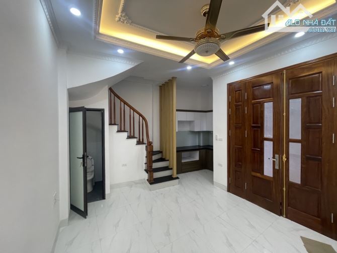 TRUNG TÂM Ô CÁCH - NHÀ MỚI 37M2 - NỘI THẤT ĐẸP - 4