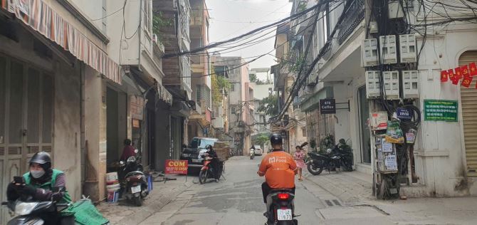 HOÀNG HOA THÁM - Siêu phẩm mặt ngõ to như phố, ô tô tải tránh. Ô tô vào đất.