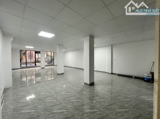 Cho thuê văn phòng Trần Phú, gần Hồ Gươm Plaza, sàn 100m2/tầng sàn thông, vp mới