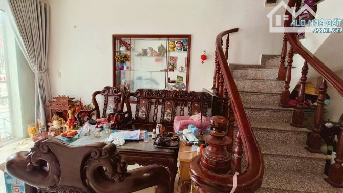 Bán nhà ngay sau trường cấp 3 Hồng Bàng, An Trực, Sở Dầu Hồng Bàng đường 5m