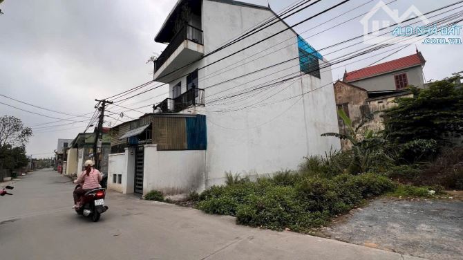 Bán 1 lô đất tại Phường Thuỷ Đường đối diện KĐT Tân Quang Minh.