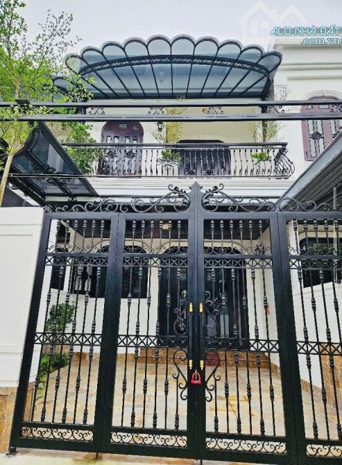 Nhà 2 tầng thiết kế đẹp kiệt 69 Lê Ngô Cát