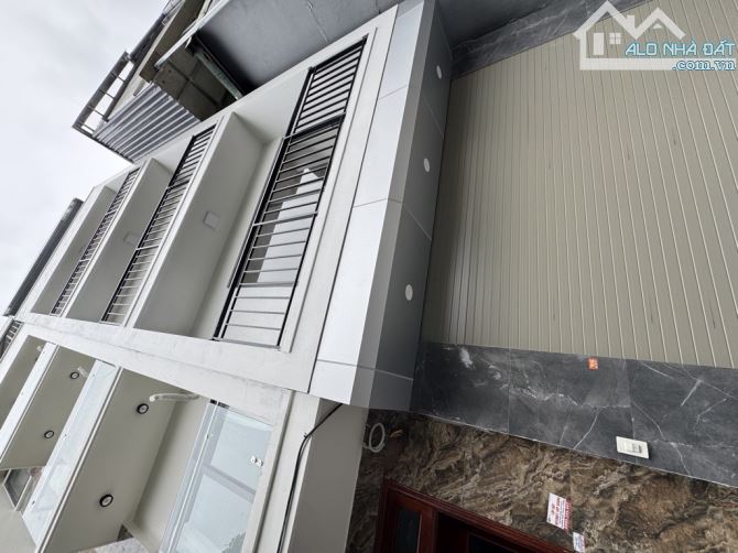 Bán nhà siêu đẹp, View Aeon, ô tô, 38m2, 5 tầng, mặt tiền 4.3m, giá 6 tỷ.