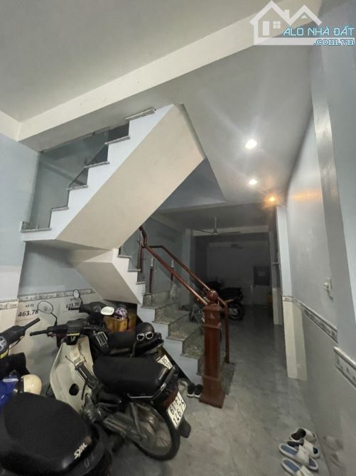 Tìm chủ mới cho CHDV Lê Lợi 74m2 3l 11pn cách ĐH IUH 100m 9,7 tỷ