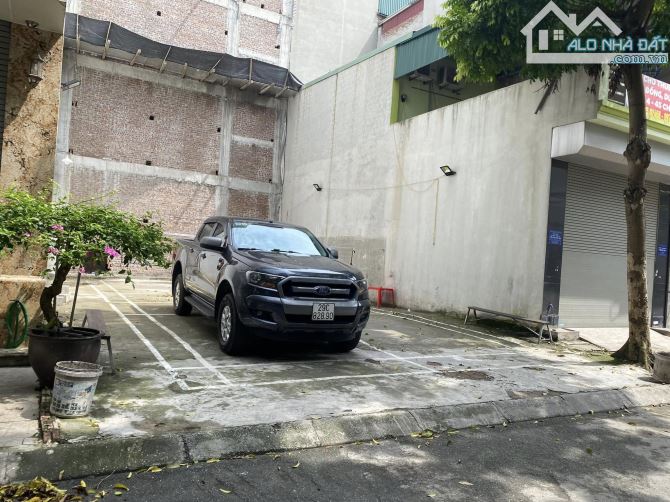 BÁN ĐẤT DỊCH VỤ VẠN PHÚC DÃY 7, 50M2, MT5, SÁT HIM LAM, XÂY 7 TẦNG CỰC ĐẸP GIÁ 14.2 TỶ